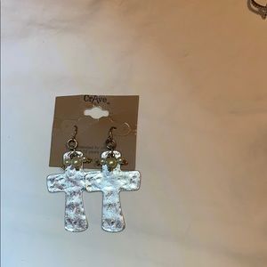 Beautiful silver cross earrings